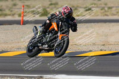 media/Nov-06-2022-SoCal Trackdays (Sun) [[208d2ccc26]]/Turn 11 (10am)/